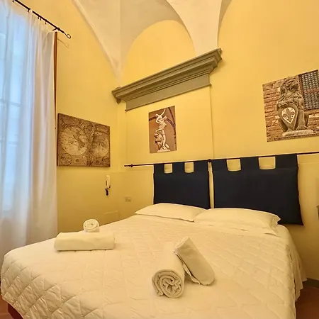 Via Dei Servi Appartamento *