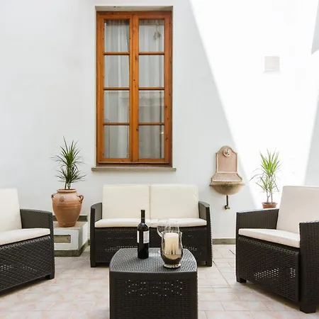 Loft Vivi Il Cuore Di شقة